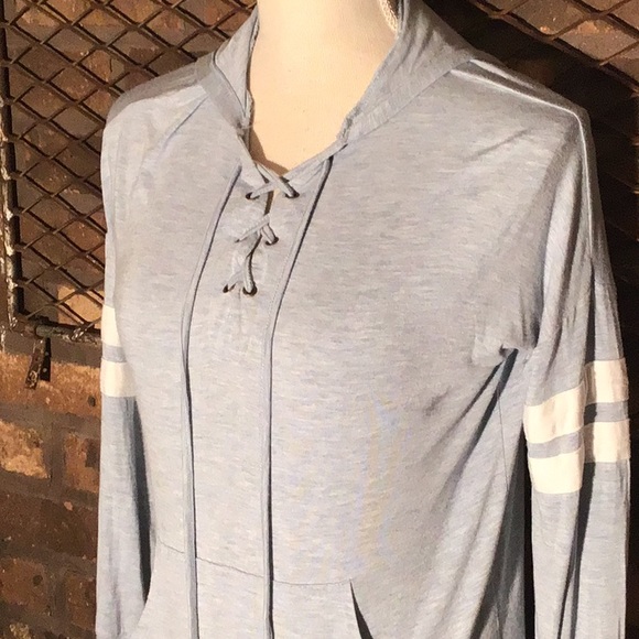 Pink Republic thin hoodie marked powder blue XS - Picture 2 of 4